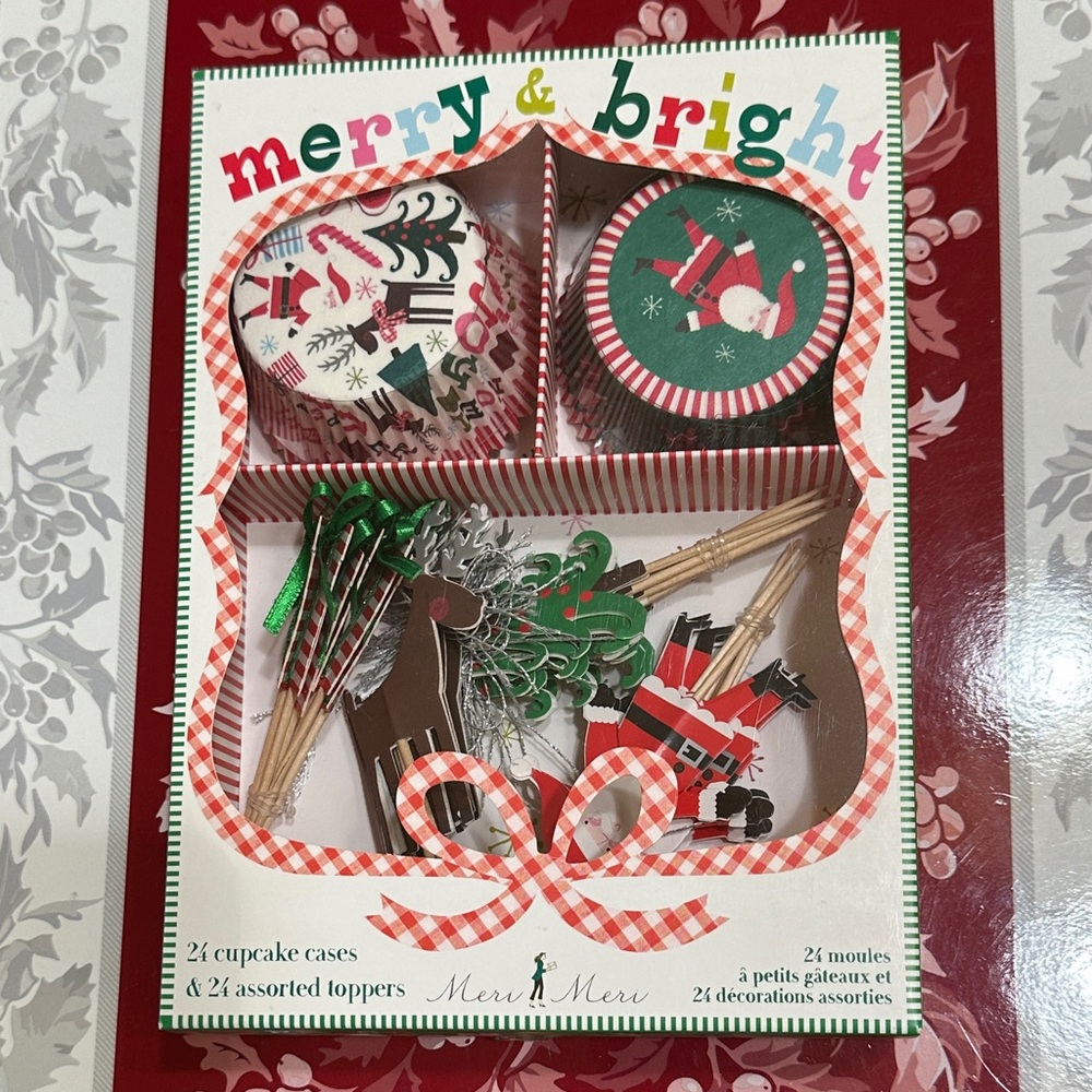 Meri Meri Christmas Holiday Cupcake Kit (cases & Toppers) w/Red & Green Accents